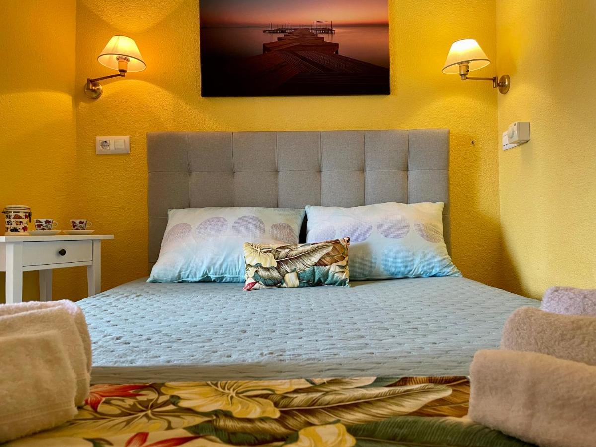 Cosy, Seaview Apartment, Close To Beach And Bars -Edificio Rhin Campoamor Bagian luar foto